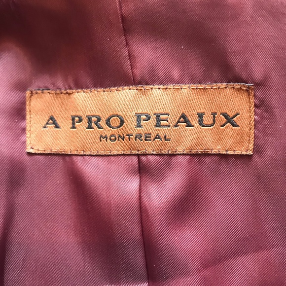 Burgundy Fur coat - Picture 6 of 7